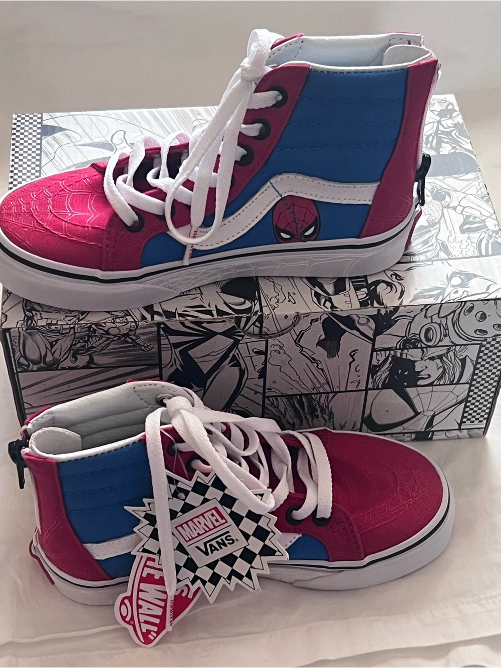 Vans Marvel Spider-Man Kids High-Top Sneakers in Pink & Blue